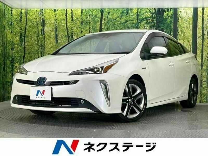 TOYOTA　PRIUS