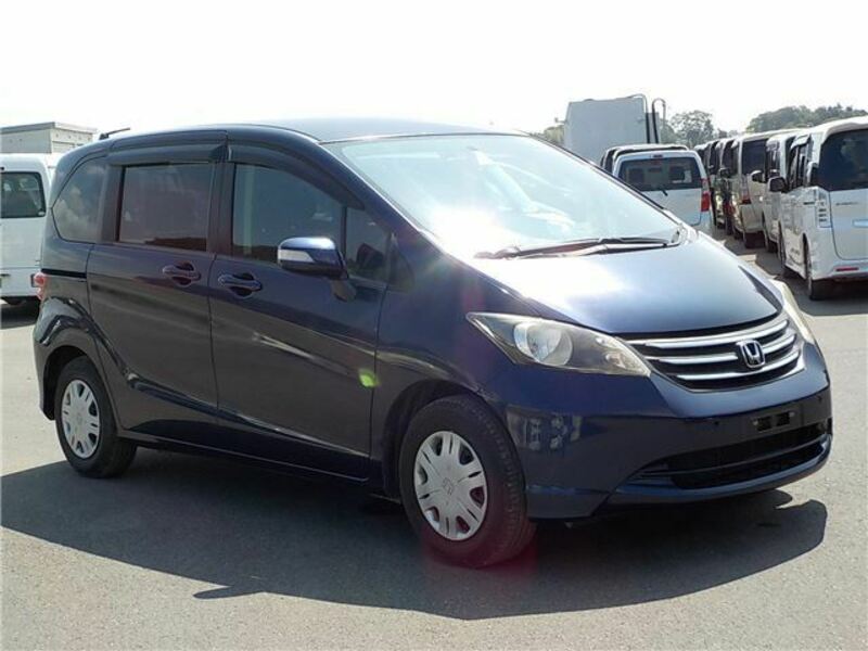 HONDA　FREED