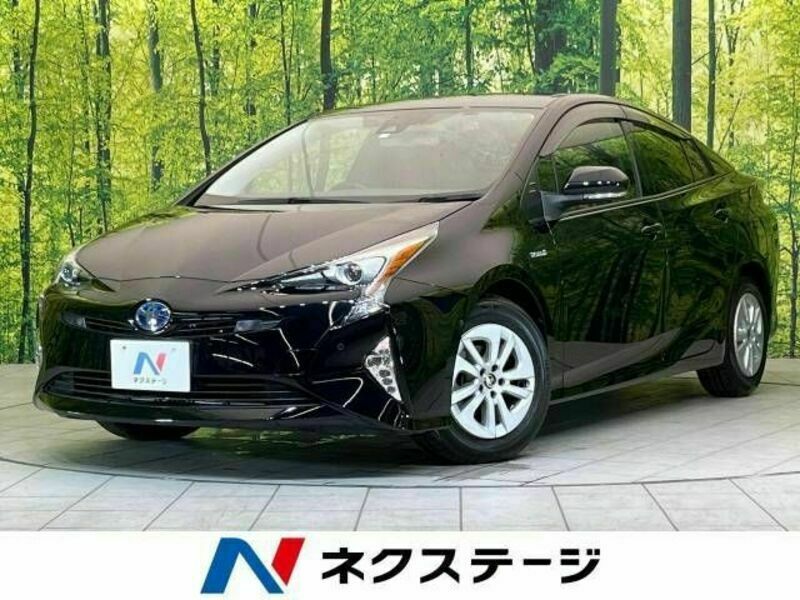 TOYOTA　PRIUS