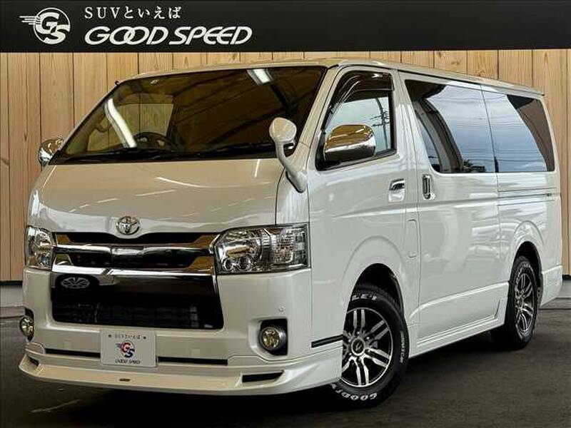 TOYOTA　HIACE VAN