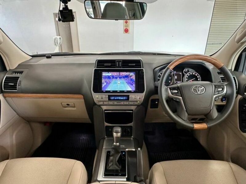 LAND CRUISER PRADO-10