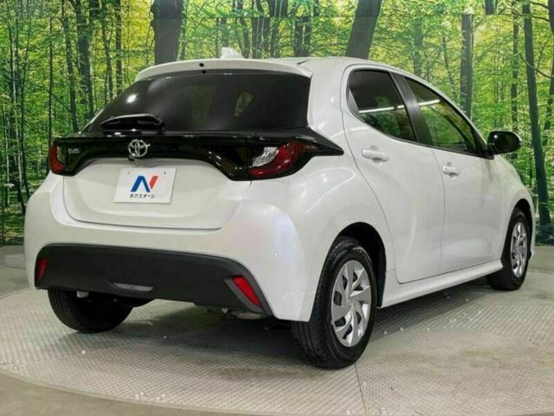 YARIS-17