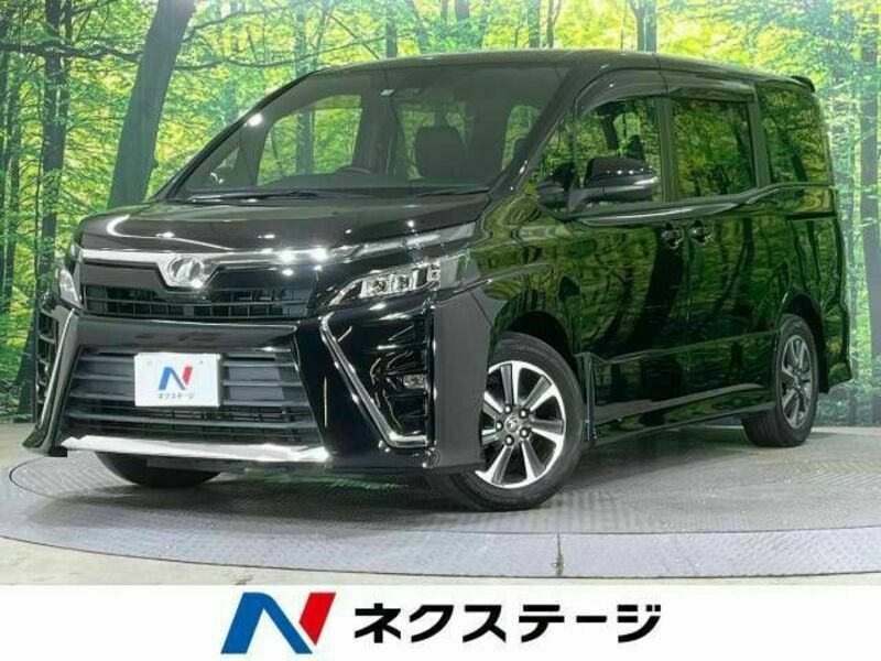 TOYOTA　VOXY