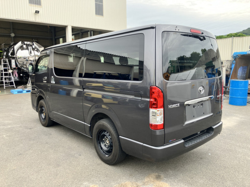 HIACE VAN-8