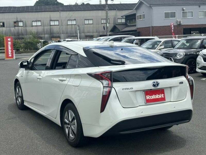 PRIUS-1