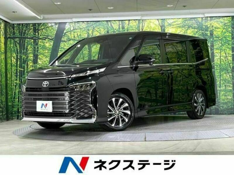 TOYOTA　VOXY