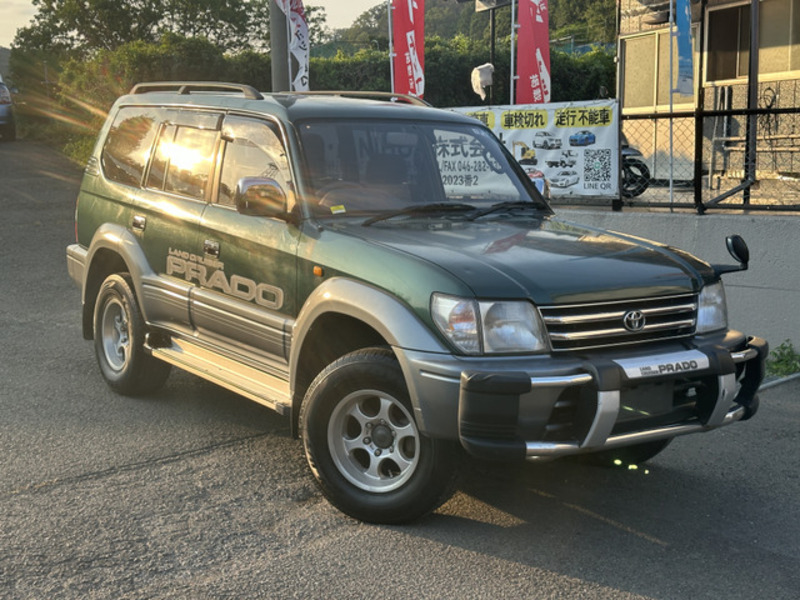 TOYOTA　LAND CRUISER PRADO