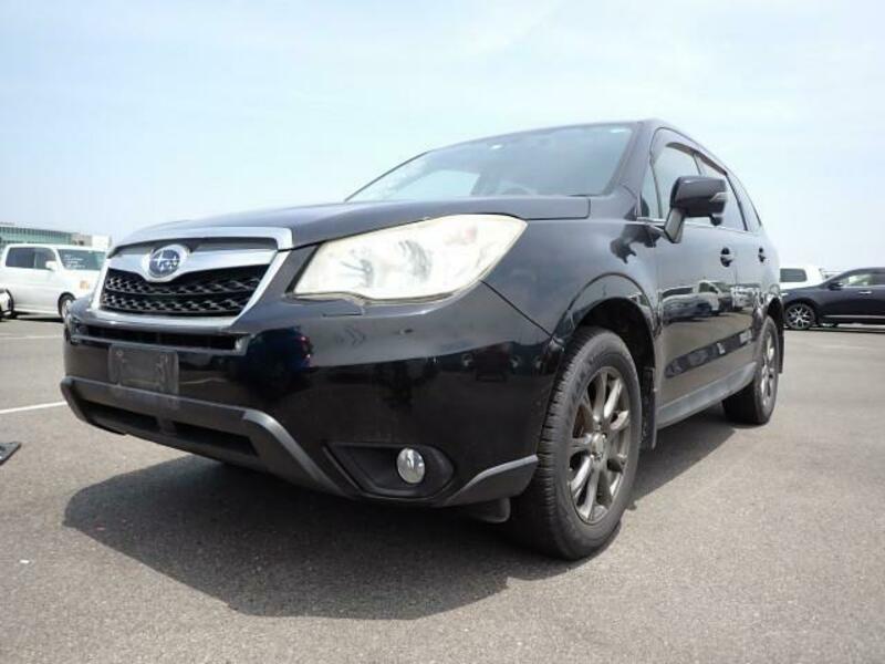 SUBARU　FORESTER