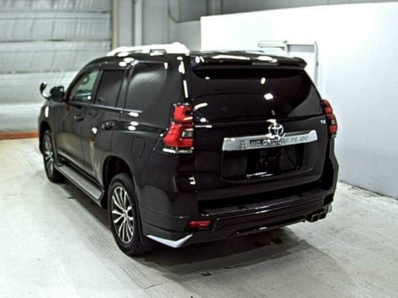 LAND CRUISER PRADO-1