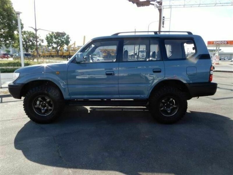 LAND CRUISER PRADO-2