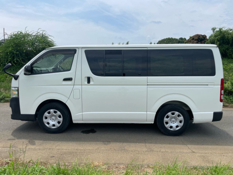 HIACE VAN-6