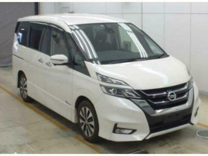 NISSAN　SERENA