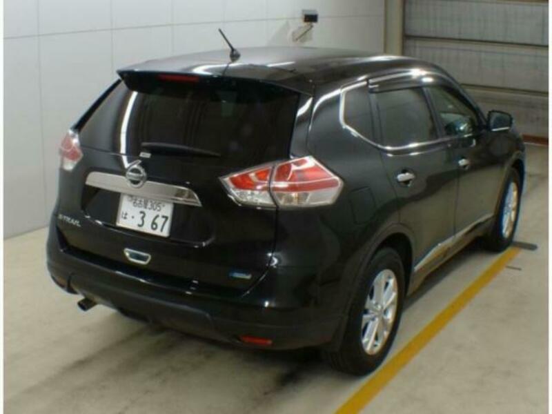 X-TRAIL-4