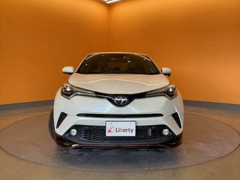 C-HR-12