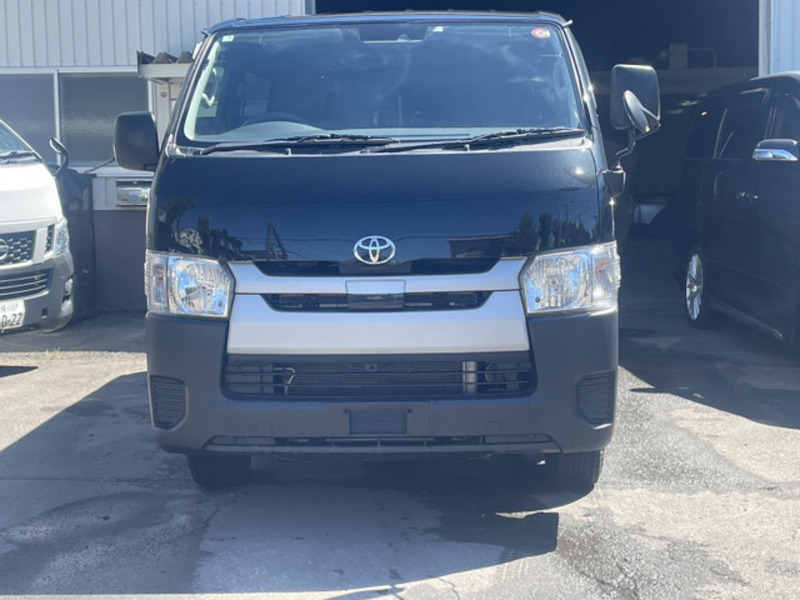 HIACE VAN-1