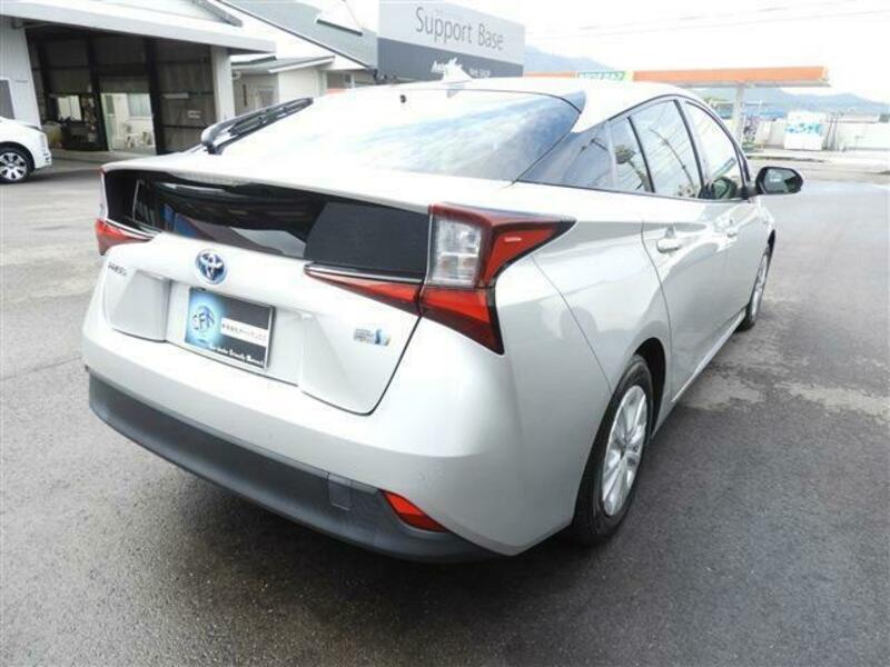 PRIUS-1