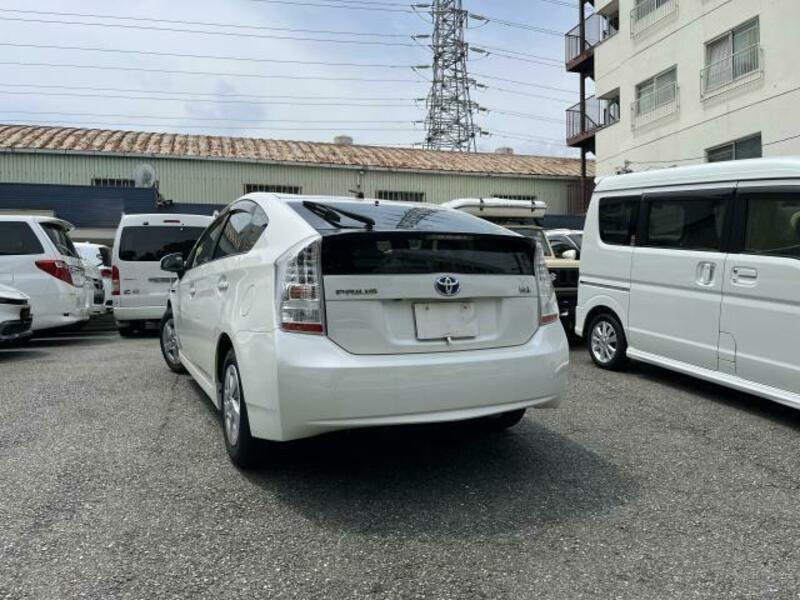 PRIUS-1