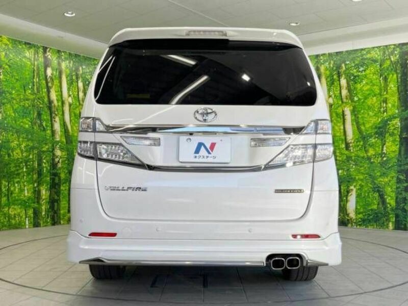 VELLFIRE-16