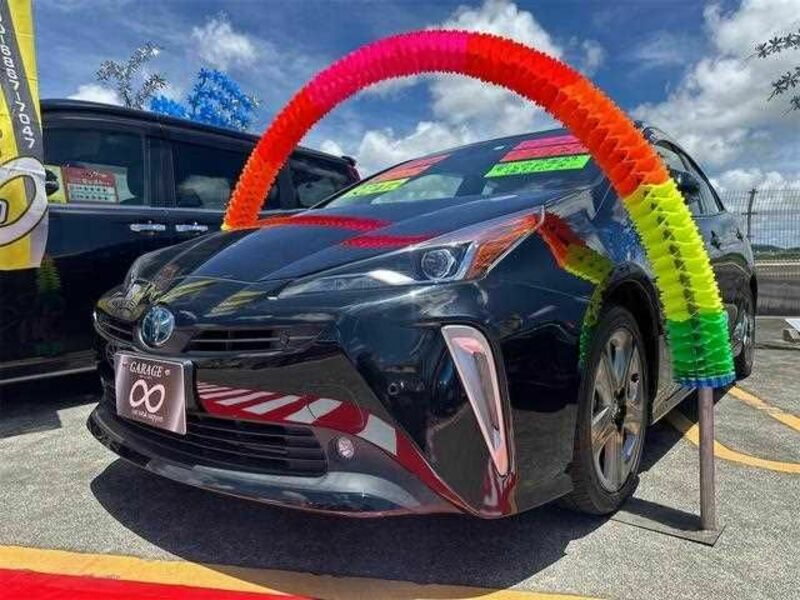 TOYOTA　PRIUS