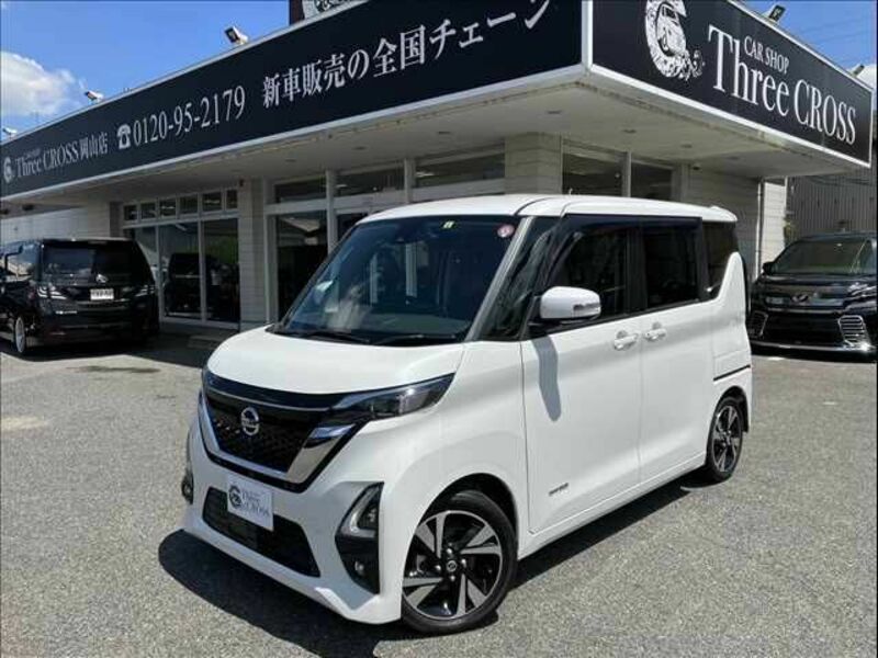 NISSAN　ROOX