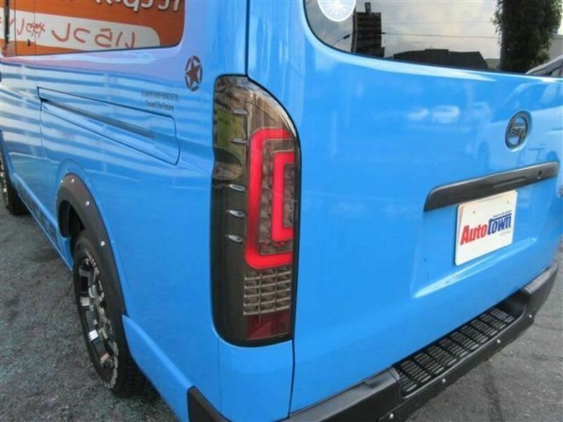 HIACE VAN-28