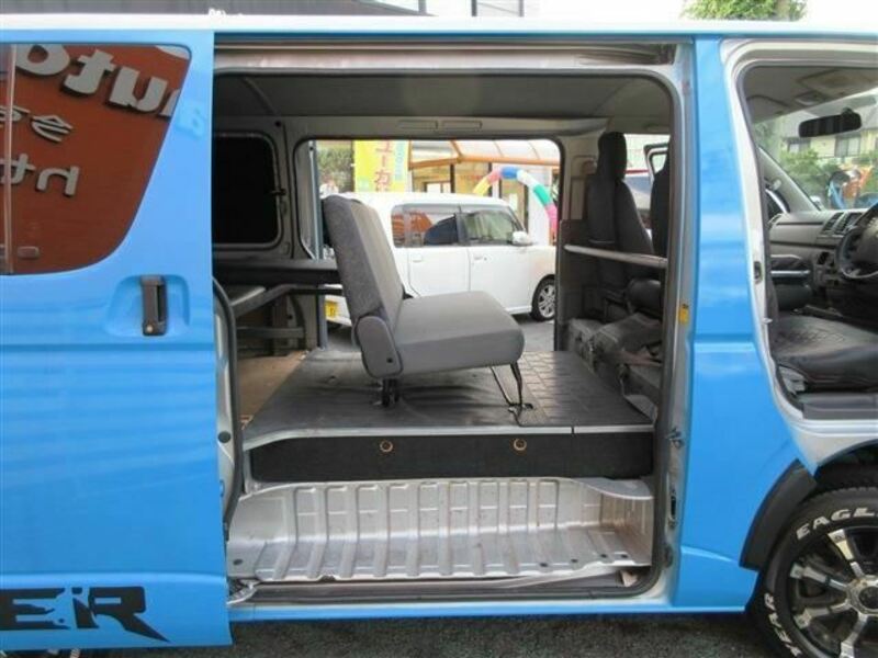 HIACE VAN-40