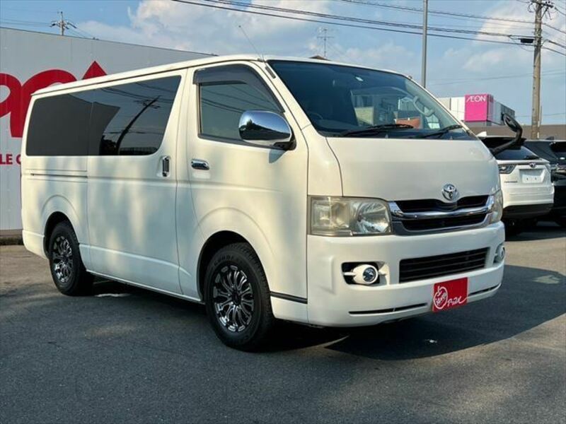 HIACE VAN-11