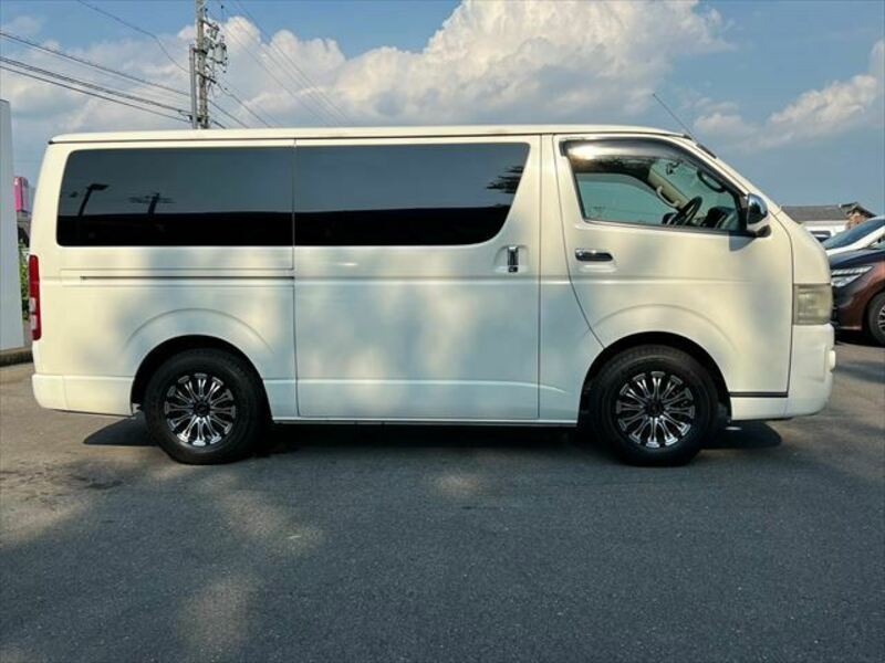 HIACE VAN-12