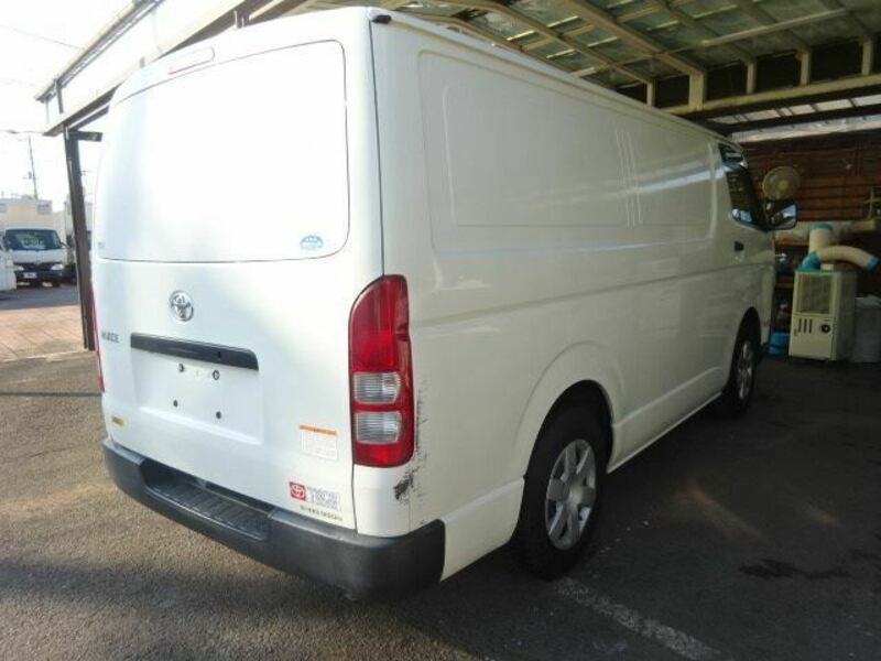 HIACE VAN-1