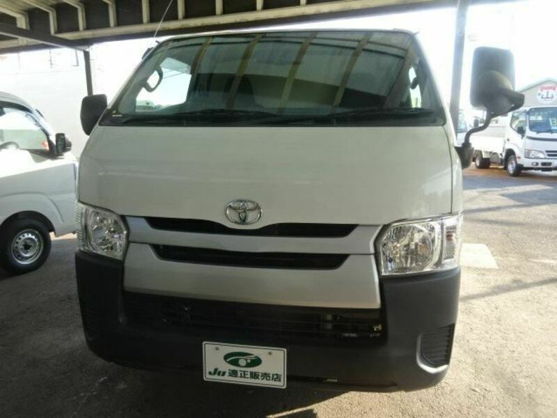 HIACE VAN-4