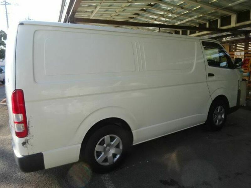 HIACE VAN-6