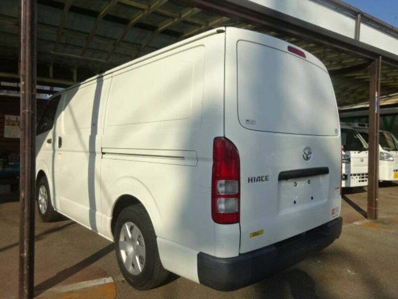 HIACE VAN-8