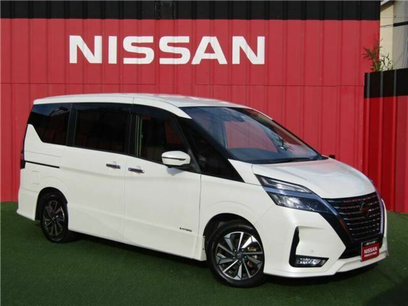 NISSAN　SERENA