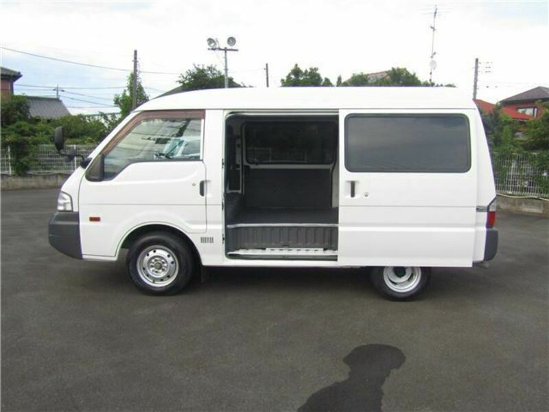 BONGO VAN-7