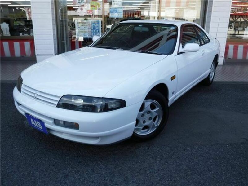 NISSAN　SKYLINE