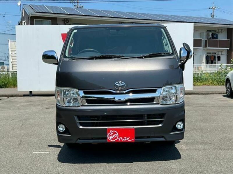 HIACE VAN-11