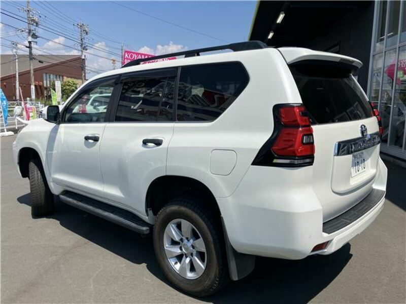 LAND CRUISER PRADO-5