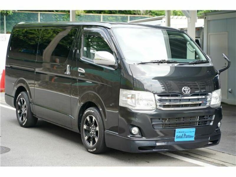 HIACE-11