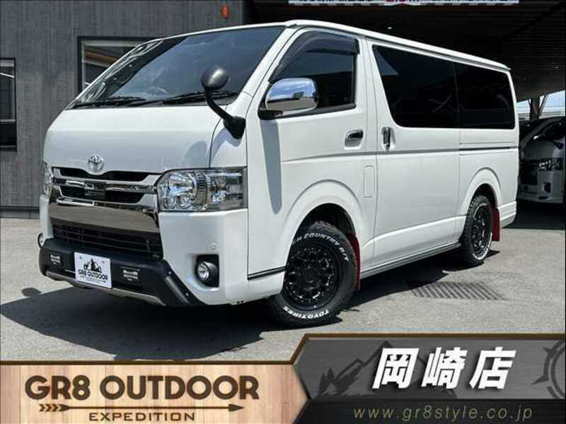 TOYOTA　HIACE VAN