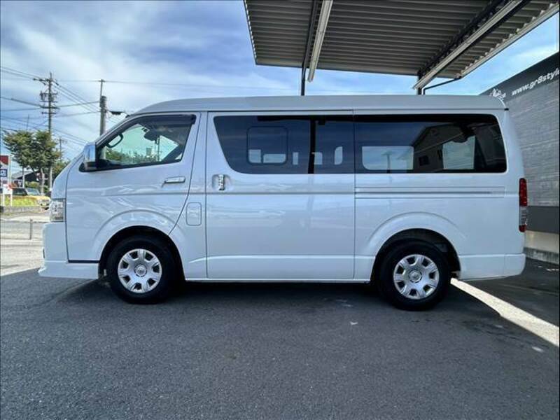 HIACE VAN-13