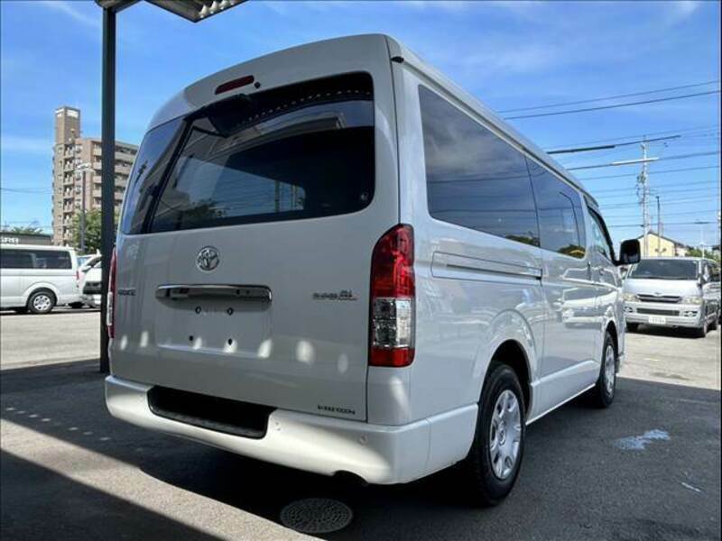 HIACE VAN-14