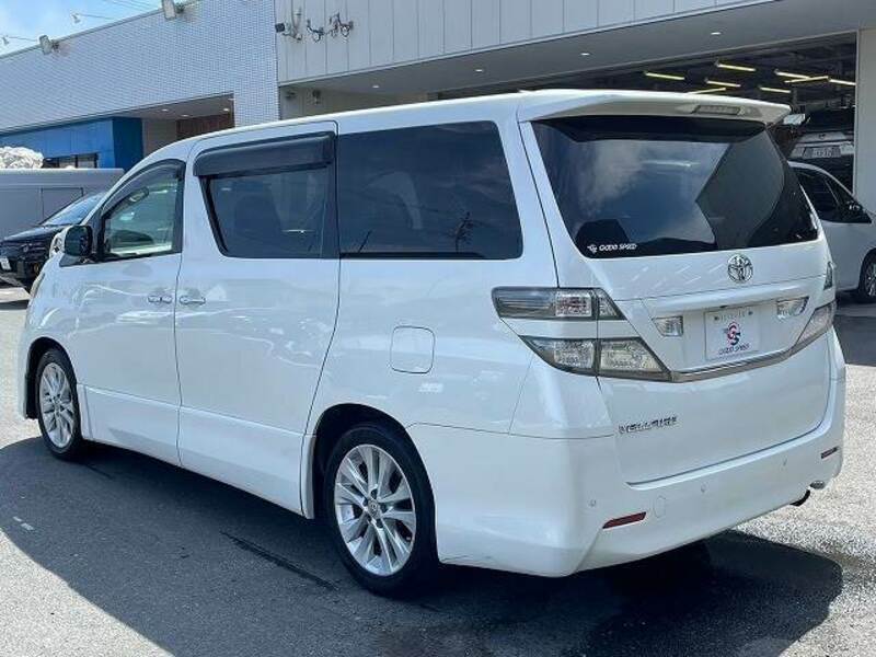 VELLFIRE-14