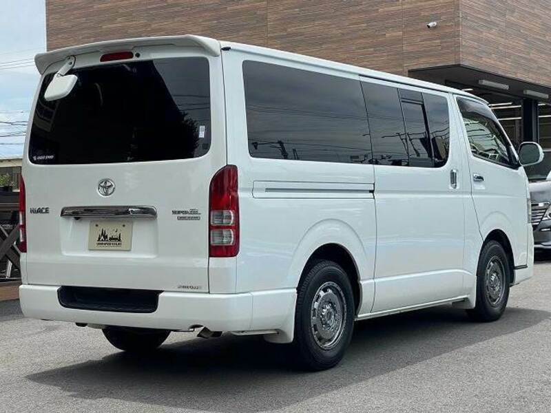 HIACE VAN-17