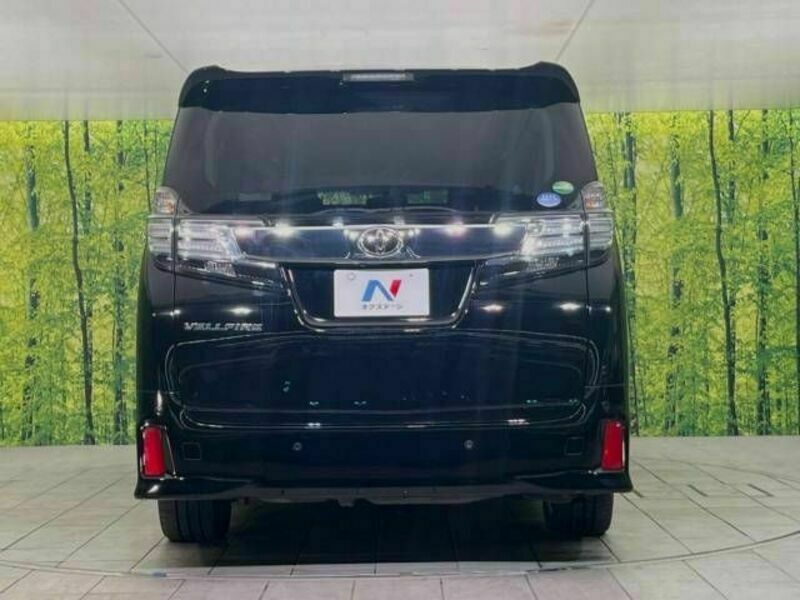 VELLFIRE-14