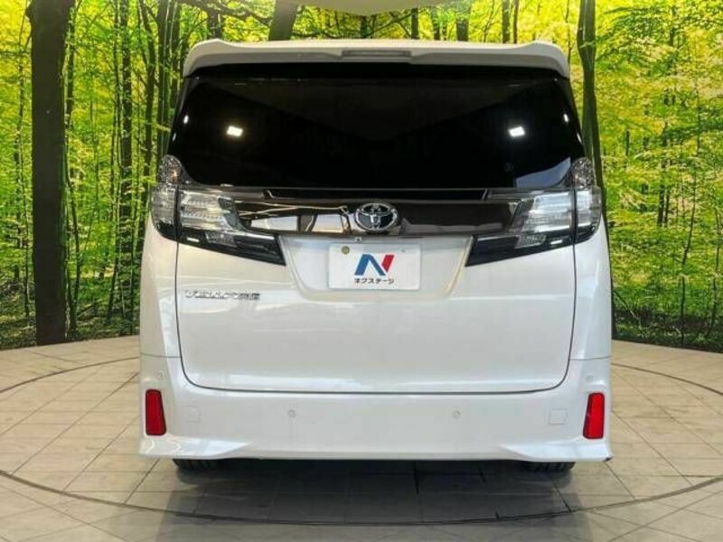 VELLFIRE-15