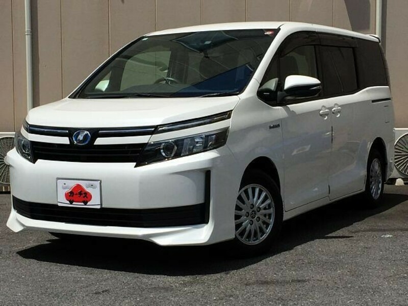 TOYOTA　VOXY