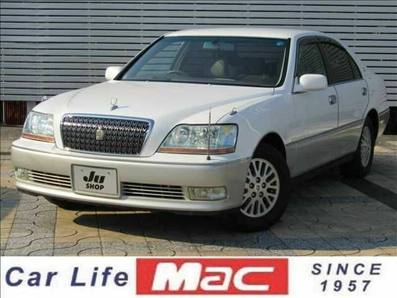 TOYOTA　CROWN MAJESTA