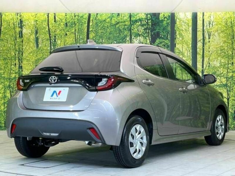 YARIS-17