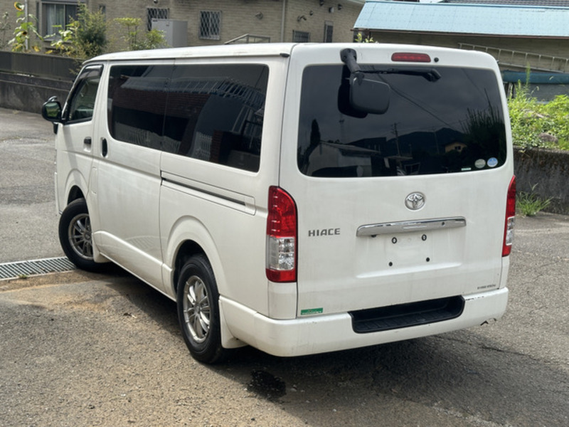 HIACE VAN-1