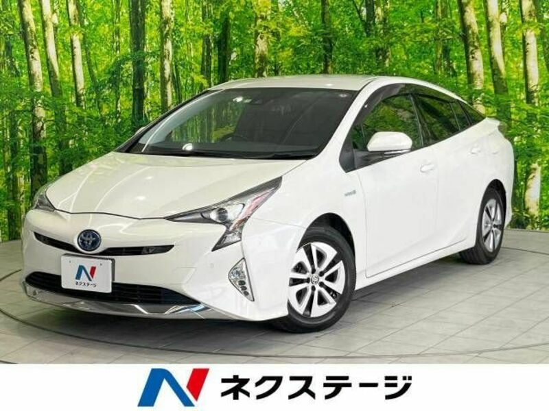 TOYOTA　PRIUS